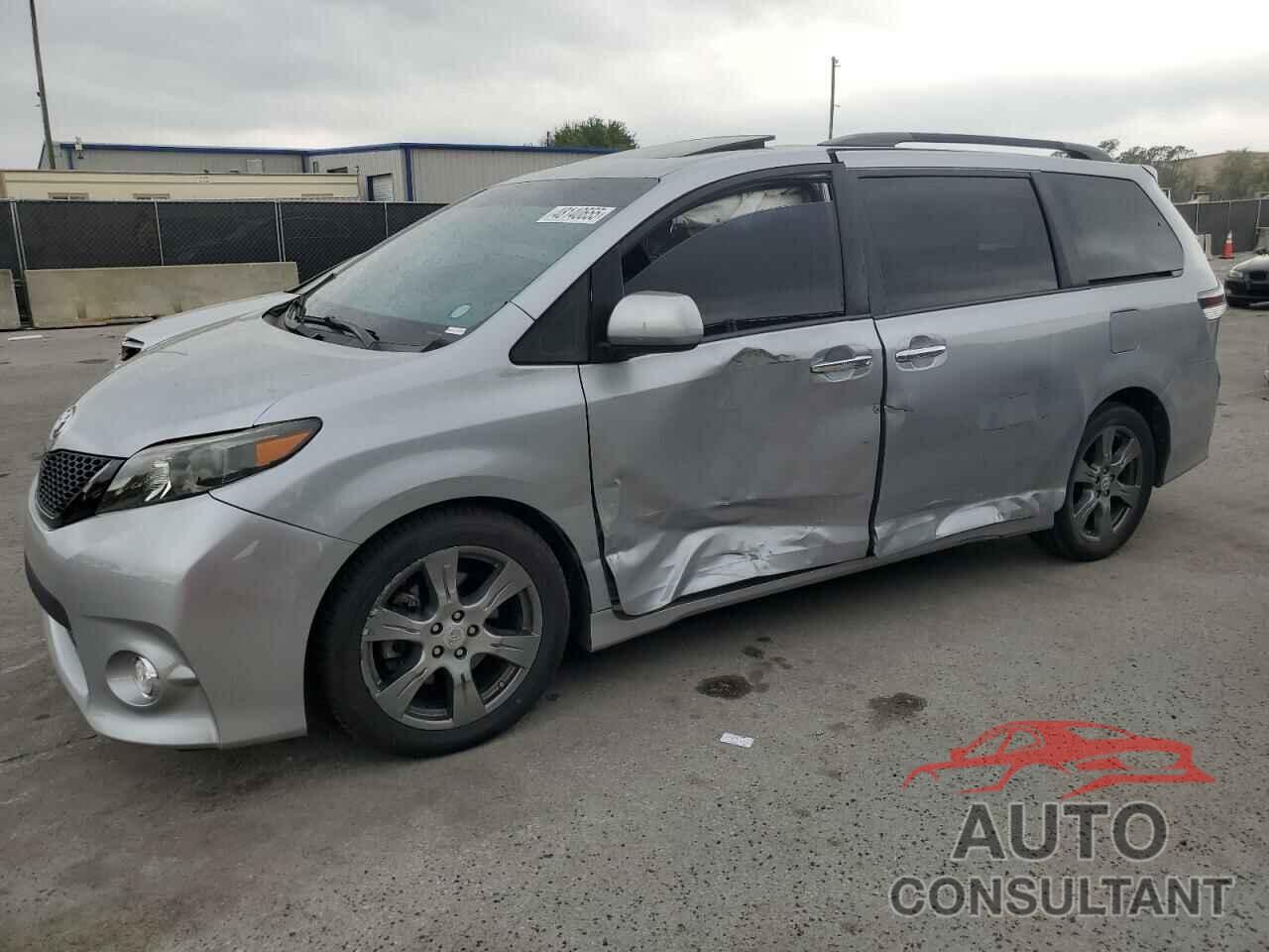 TOYOTA SIENNA 2017 - 5TDXZ3DC5HS796750