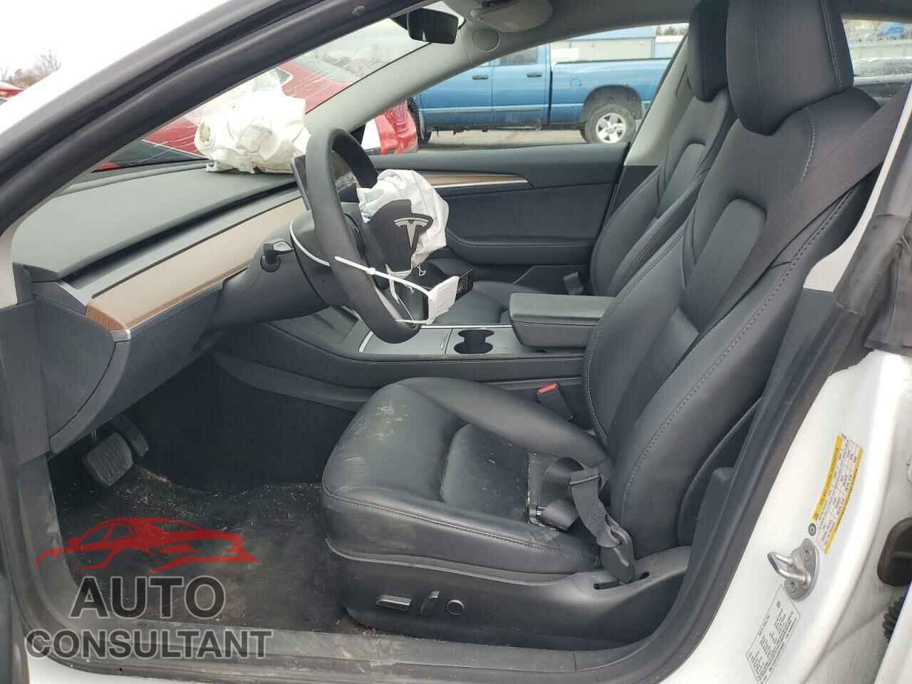 TESLA MODEL 3 2023 - 5YJ3E1EA5PF705555