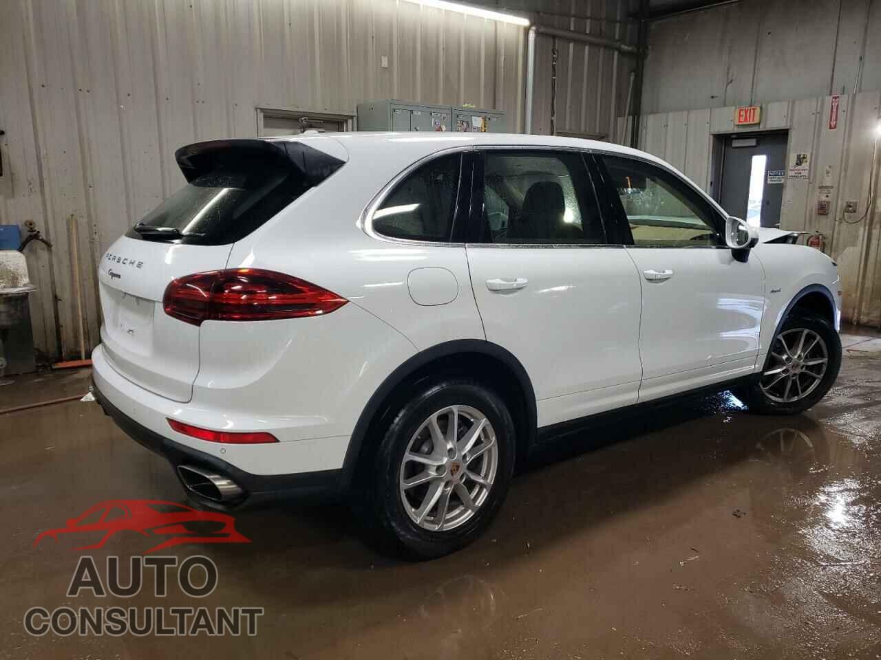 PORSCHE CAYENNE 2015 - WP1AF2A28FLA41058