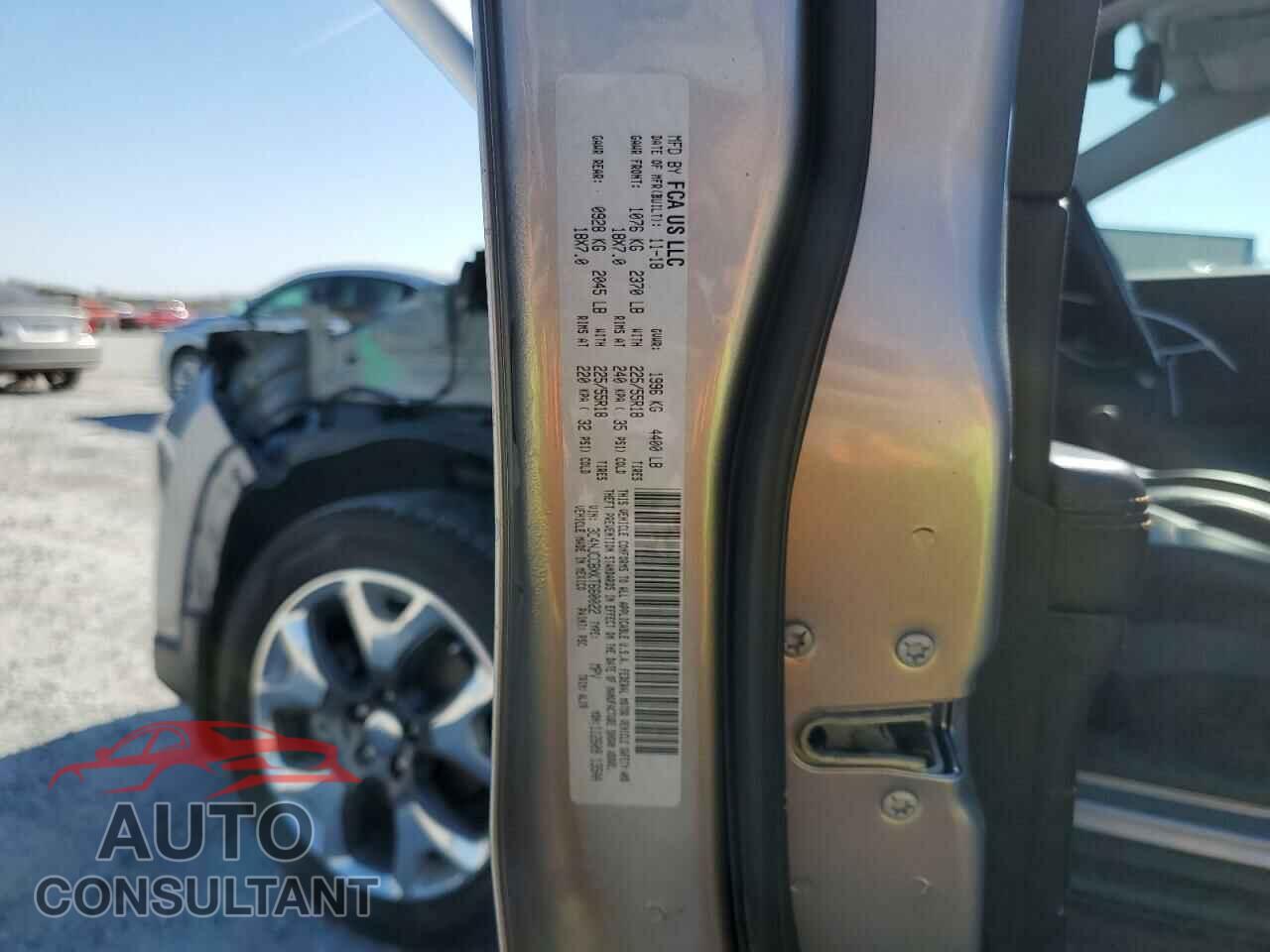 JEEP COMPASS 2019 - 3C4NJCCBXKT660022