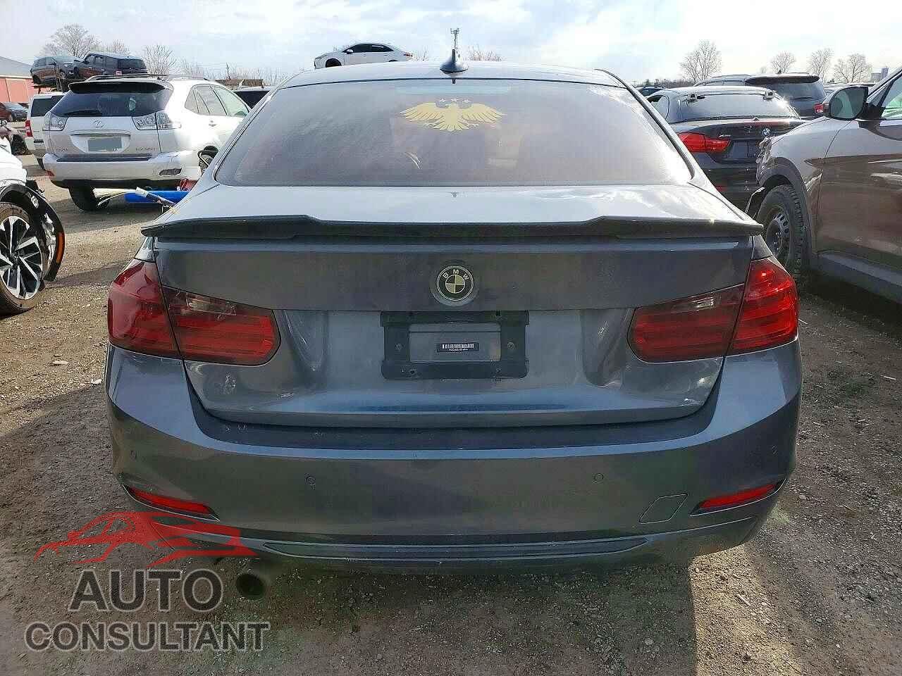 BMW 3 SERIES 2012 - WBA3A5C51CF258265