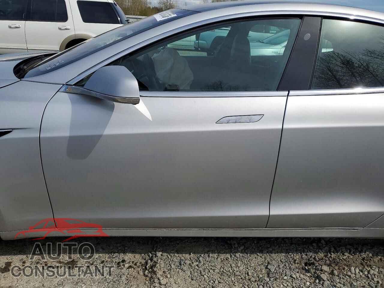 TESLA MODEL S 2018 - 5YJSA1E27JF254751