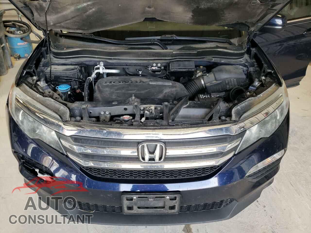 HONDA PILOT 2017 - 5FNYF6H58HB040389
