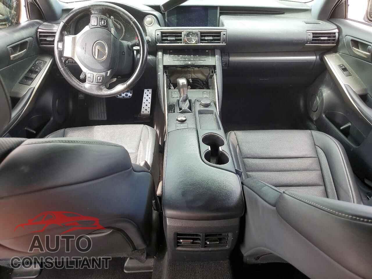 LEXUS IS 2018 - JTHBA1D25J5078347