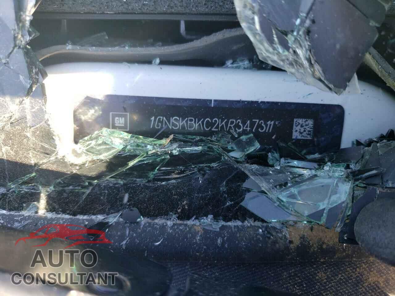 CHEVROLET TAHOE 2019 - 1GNSKBKC2KR347311