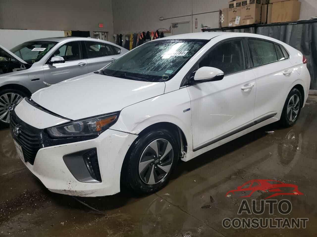 HYUNDAI IONIQ 2017 - KMHC75LC9HU021876