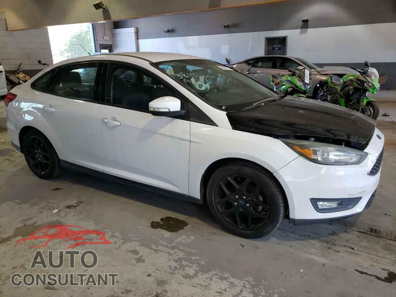 FORD FOCUS 2016 - 1FADP3F26GL299726