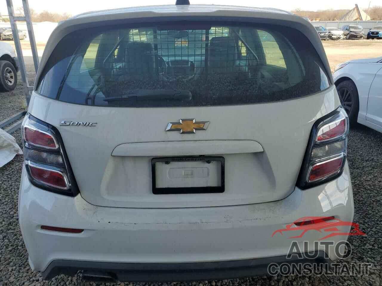 CHEVROLET SONIC 2019 - 1G1JG6SBXK4143222