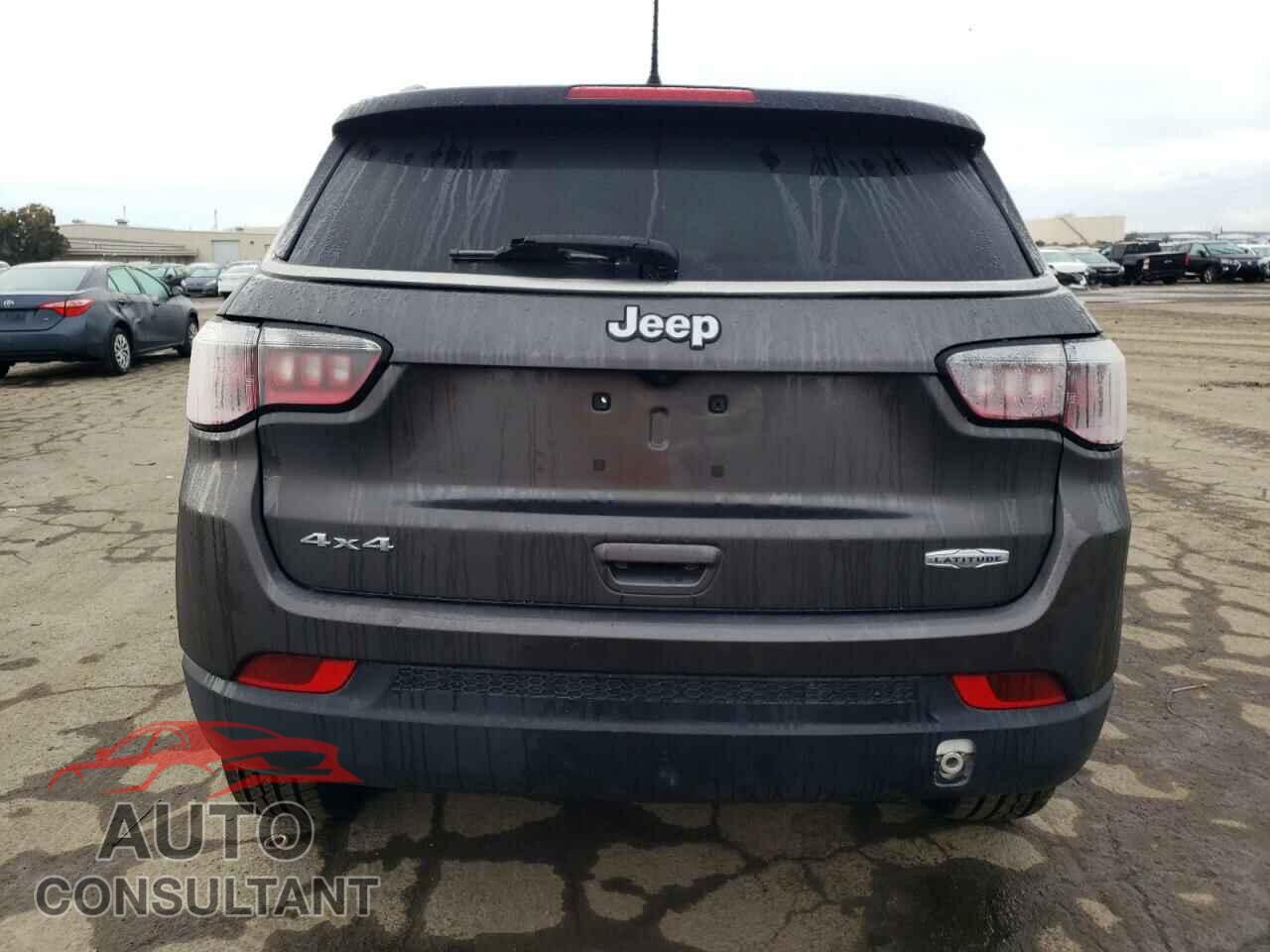 JEEP COMPASS 2018 - 3C4NJDBB2JT136109