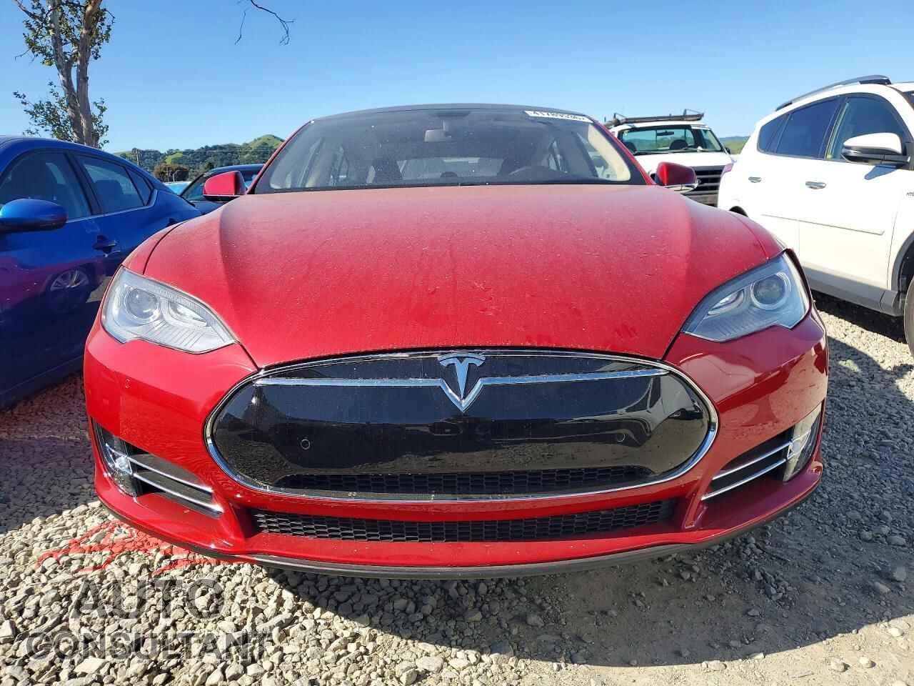 TESLA MODEL S 2014 - 5YJSA1H11EFP39752