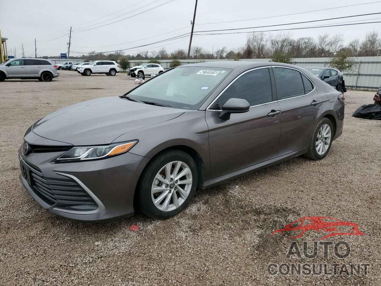 TOYOTA CAMRY 2022 - 4T1C11AK5NU047956