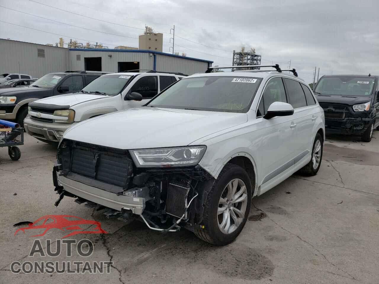 AUDI Q7 2018 - WA1LAAF74JD021202