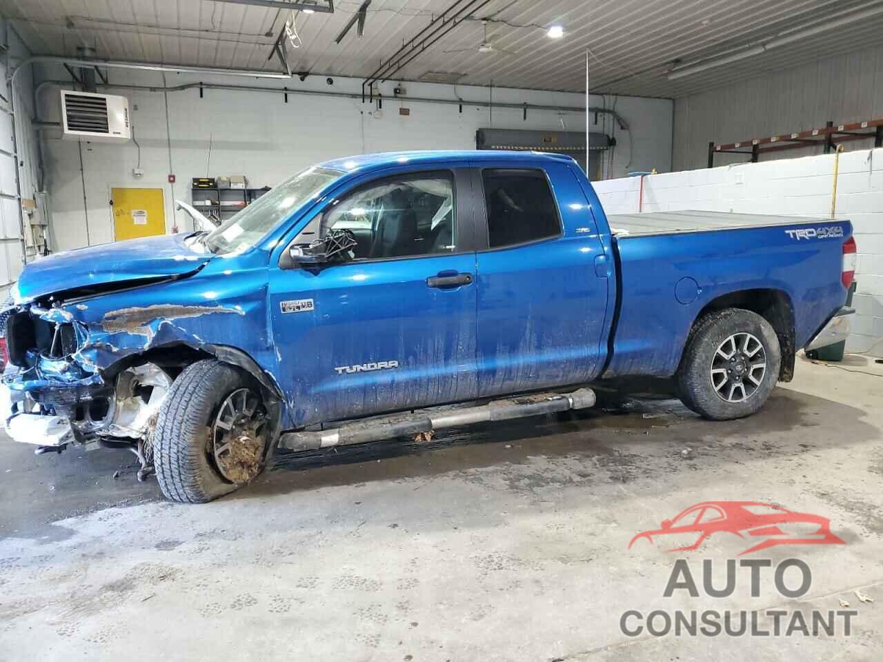 TOYOTA TUNDRA 2018 - 5TFUY5F14JX744474