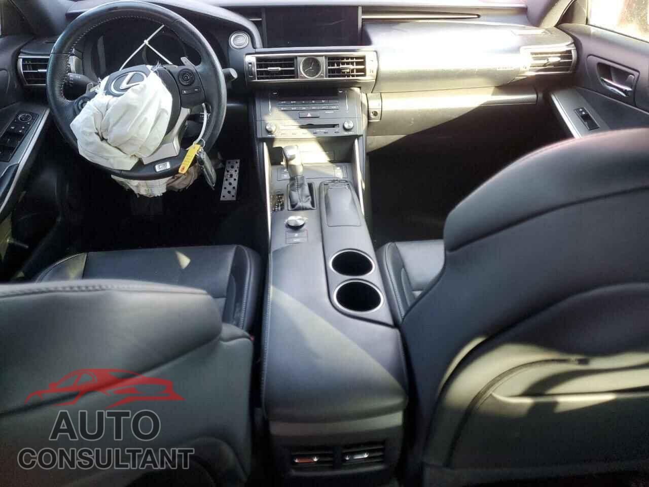 LEXUS IS 2015 - JTHCE1D26F5007092