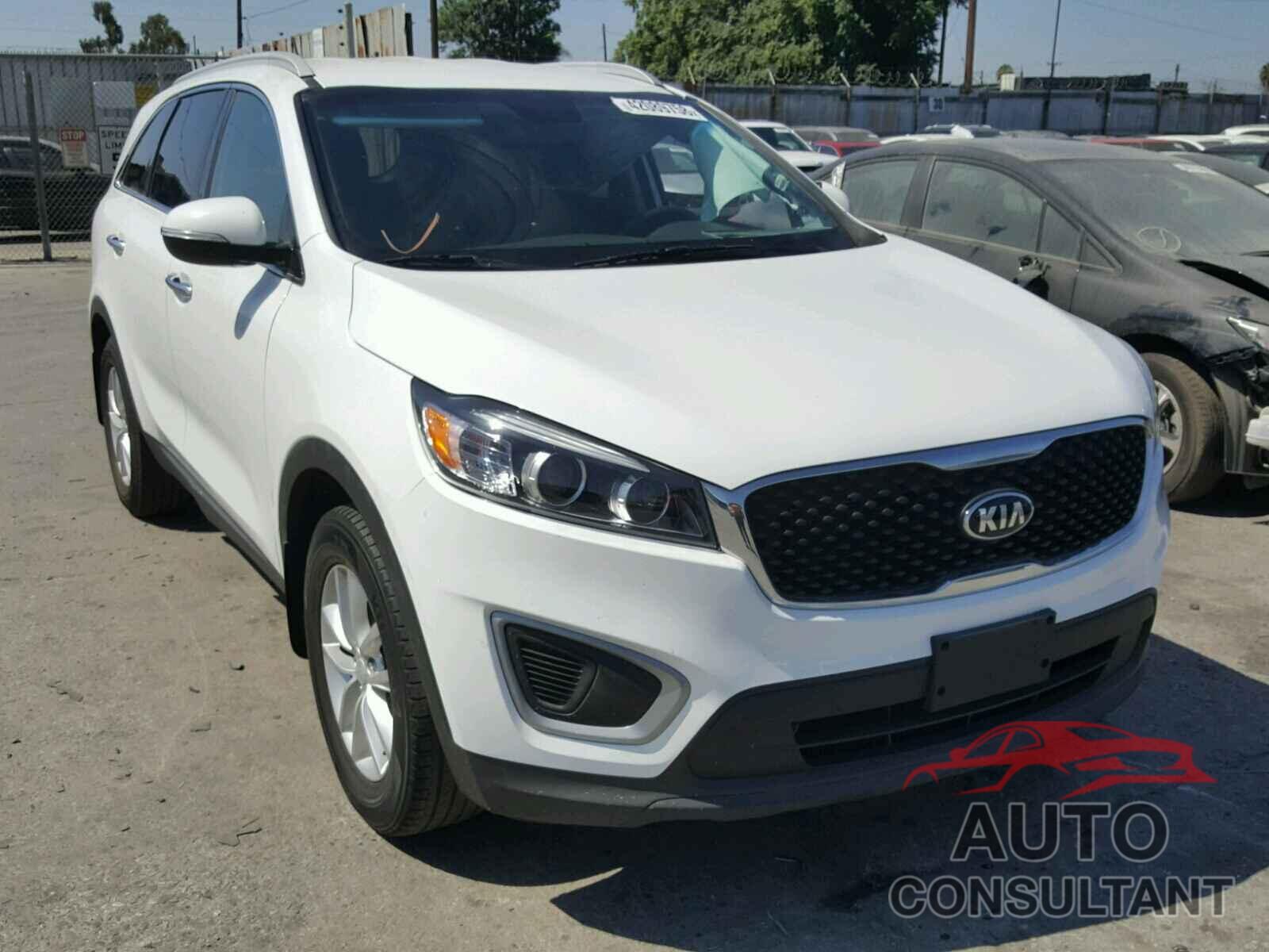 KIA SORENTO LX 2017 - 5XYPG4A34HG205157
