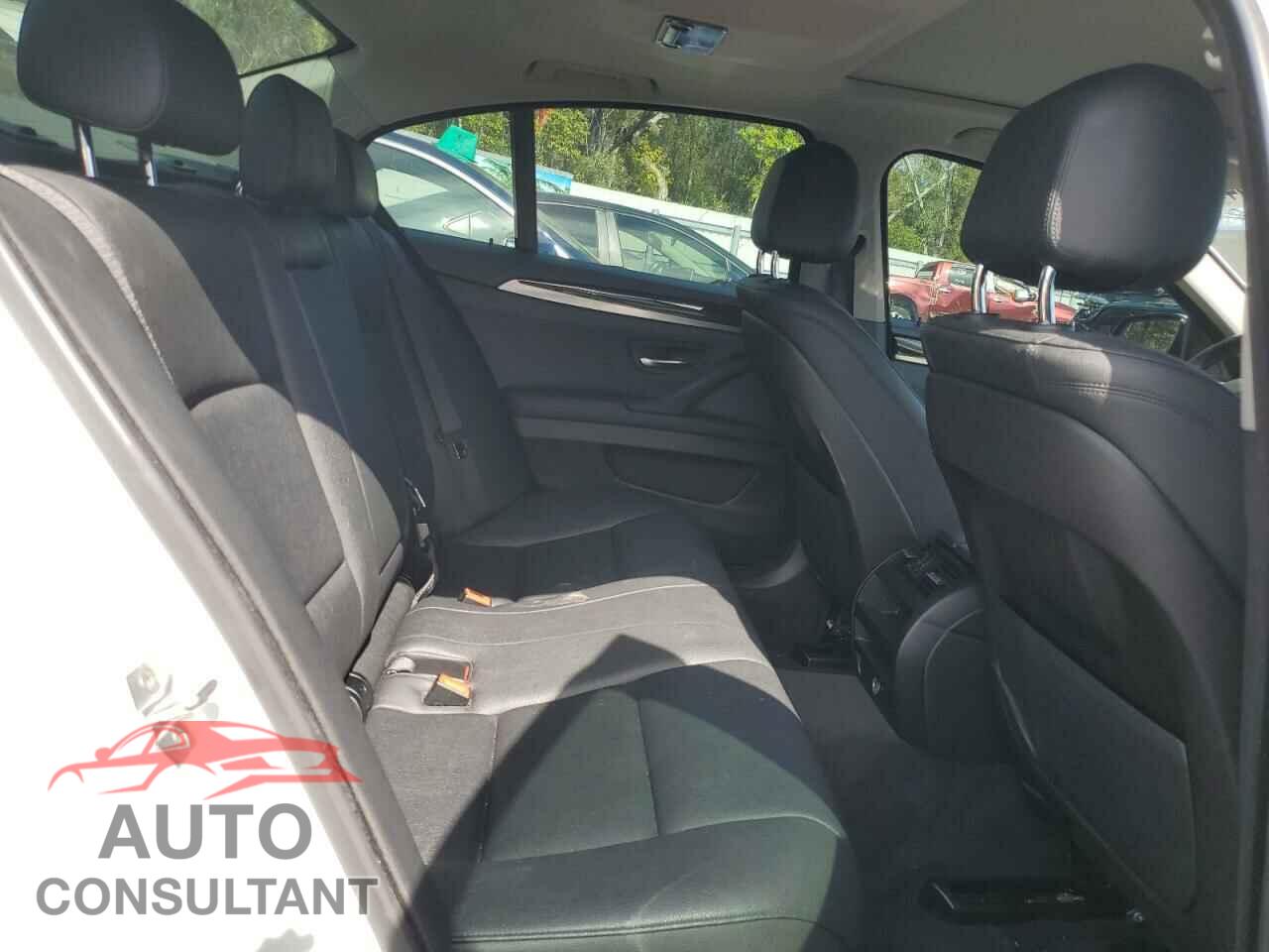 BMW 5 SERIES 2016 - WBA5A5C58GG347324