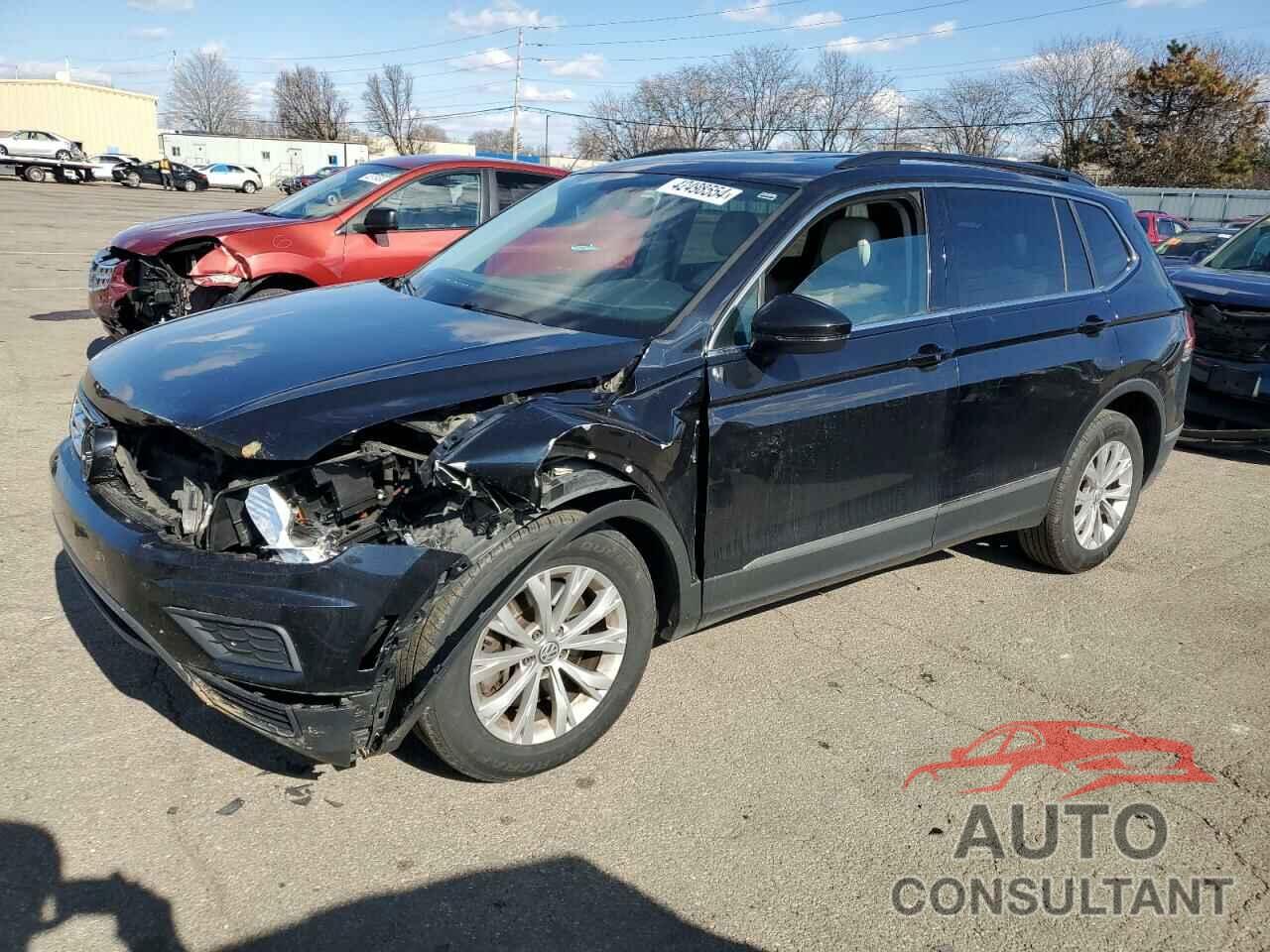 VOLKSWAGEN TIGUAN 2018 - 3VV3B7AX8JM095161