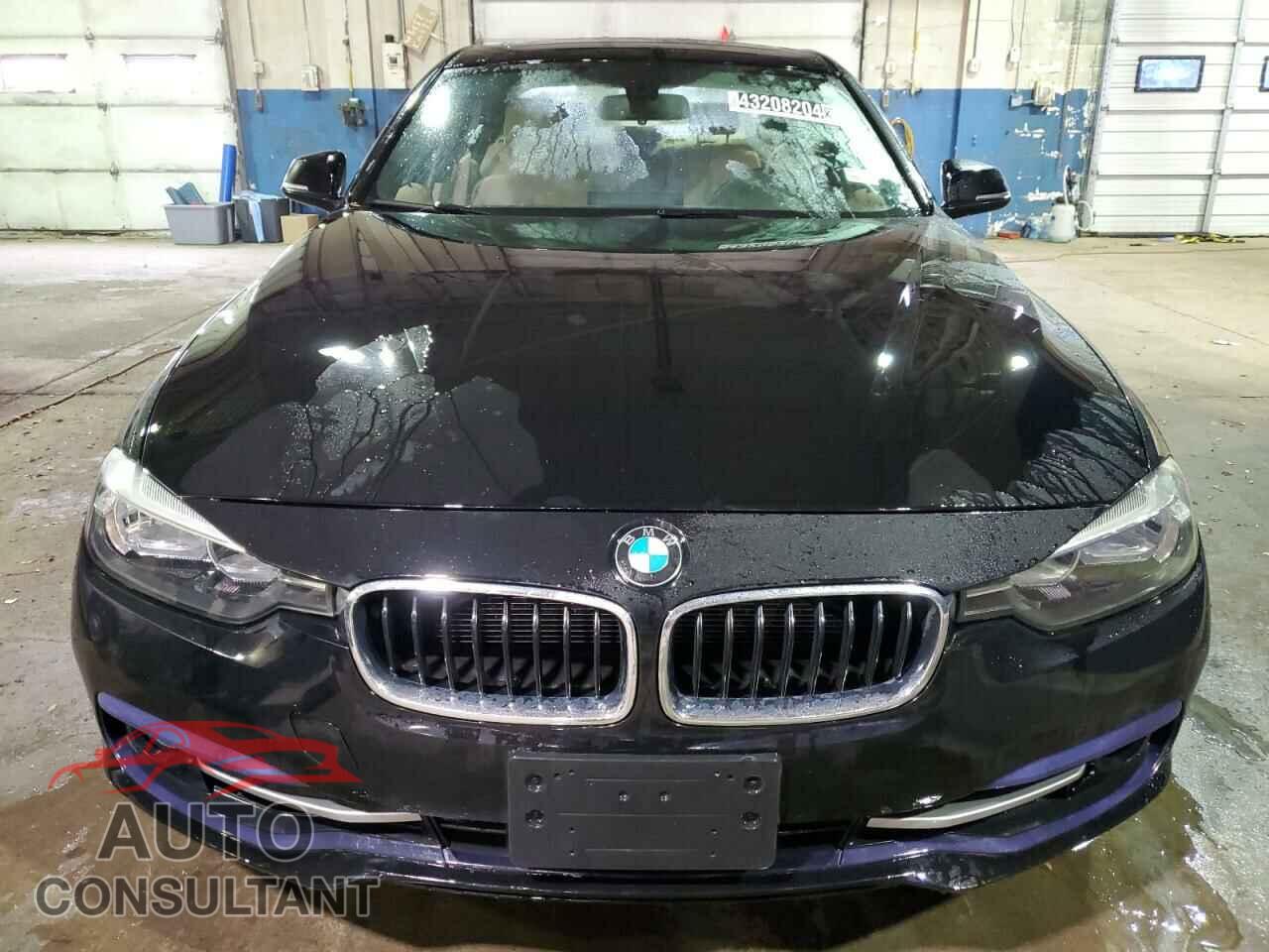 BMW 3 SERIES 2016 - WBA8E3G54GNU02248