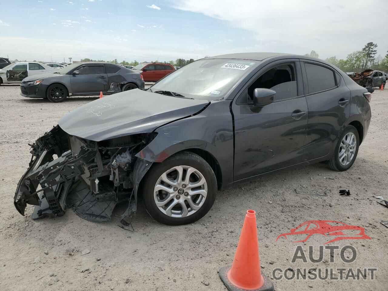 TOYOTA YARIS 2018 - 3MYDLBYV5JY331007