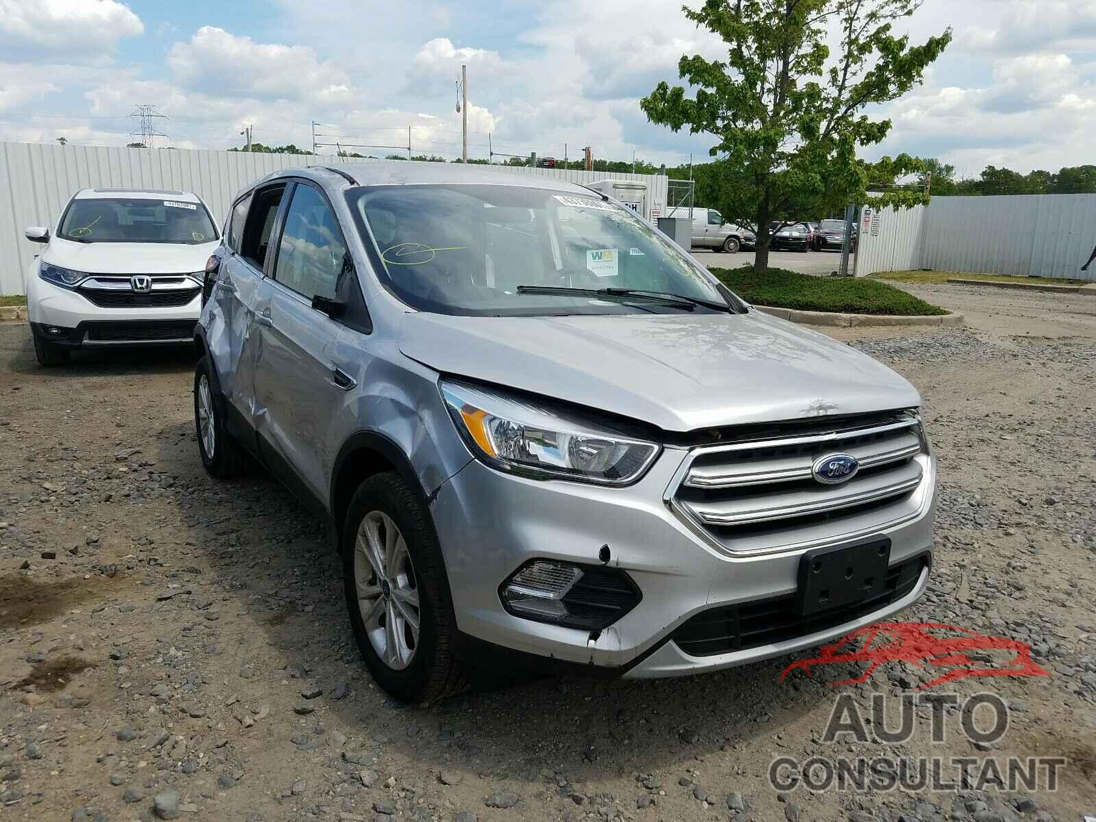 FORD ESCAPE 2017 - 1FMCU9GD8HUD14798