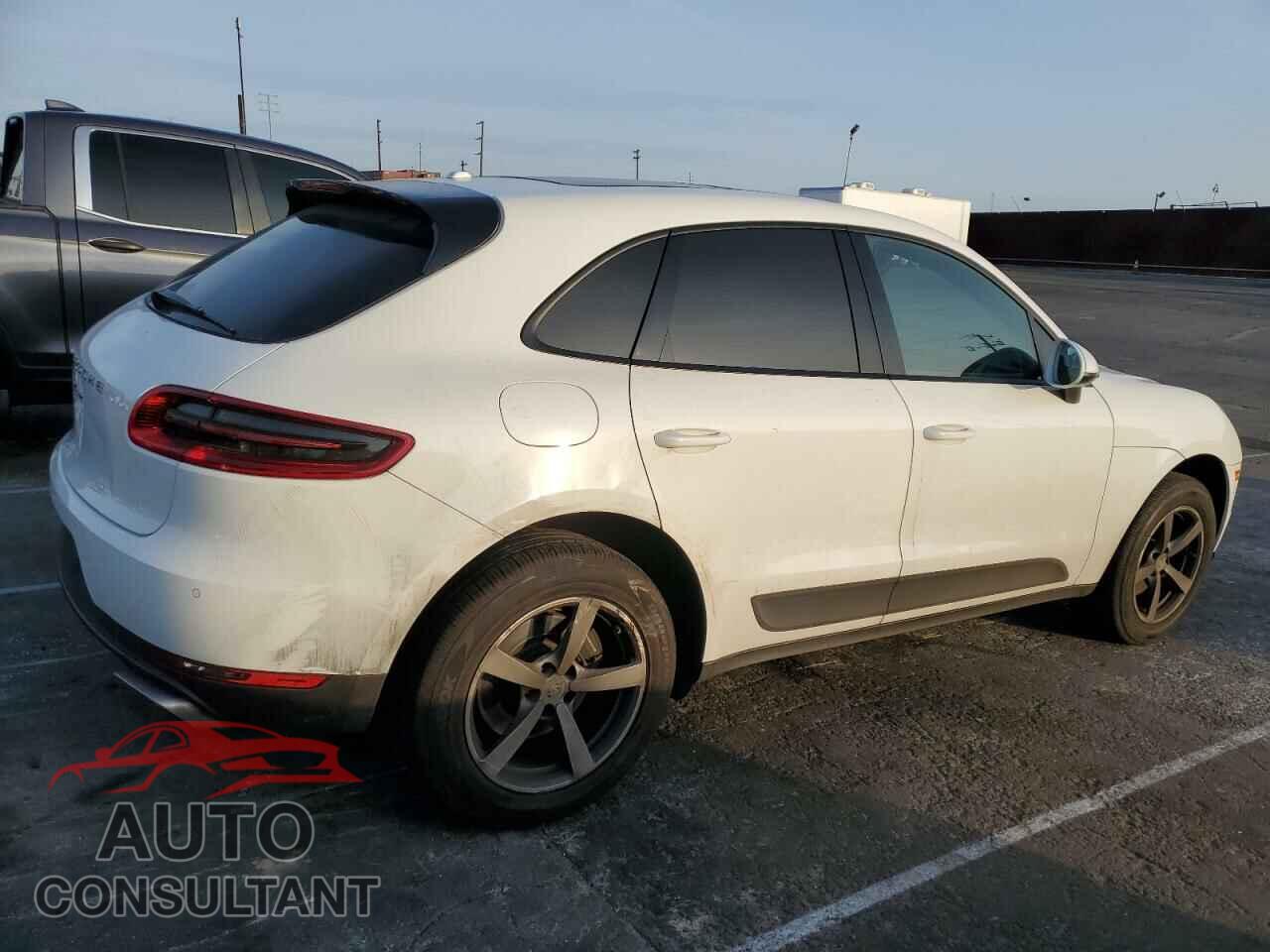 PORSCHE MACAN 2018 - WP1AA2A58JLB06332