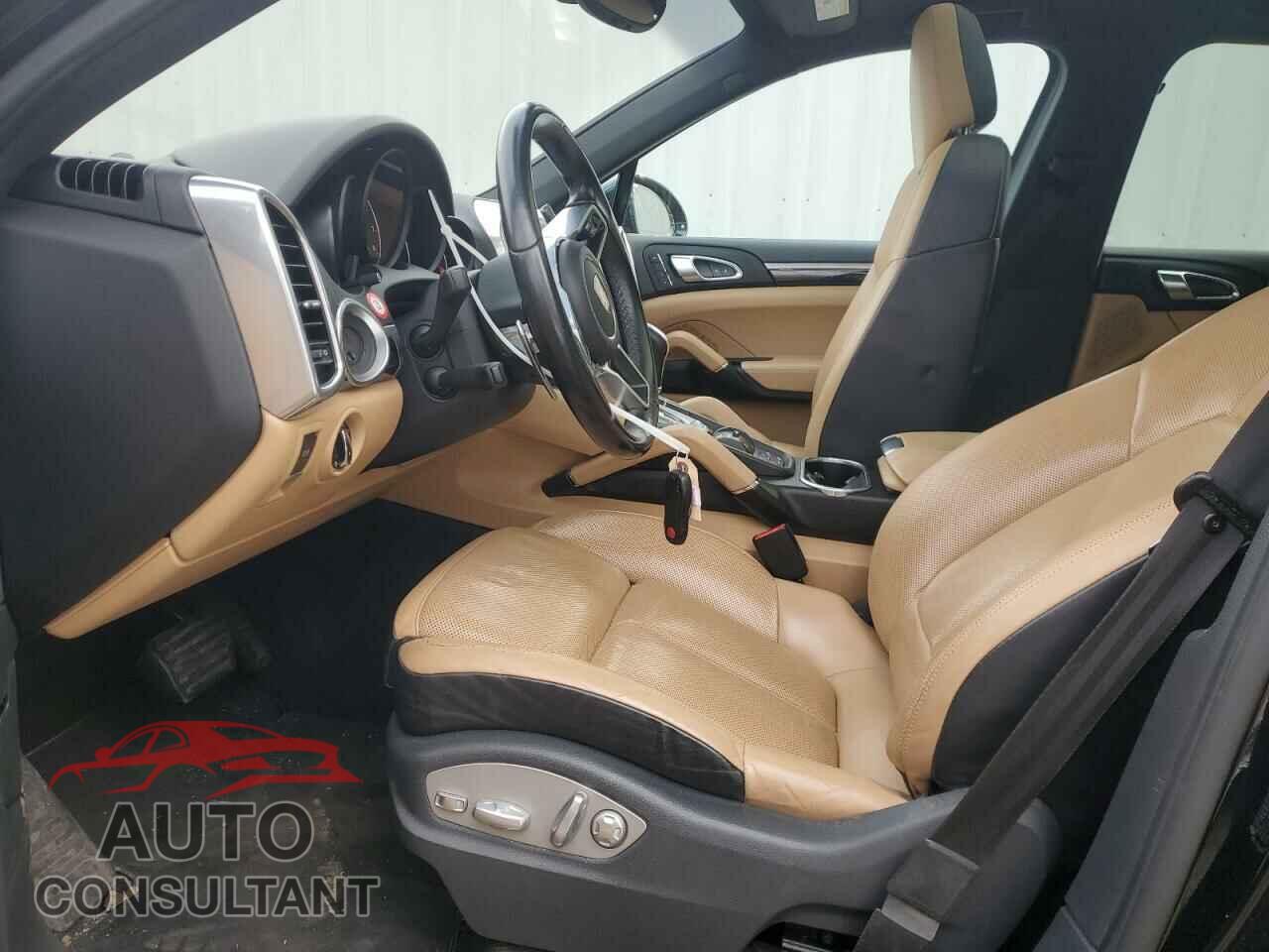 PORSCHE CAYENNE 2016 - WP1AA2A29GKA15722