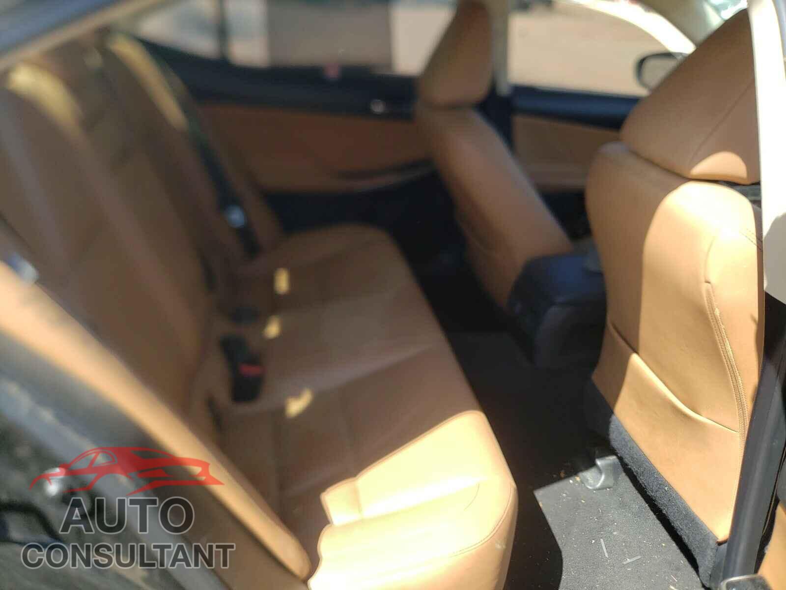 LEXUS IS 2016 - JTHBA1D27G5016036