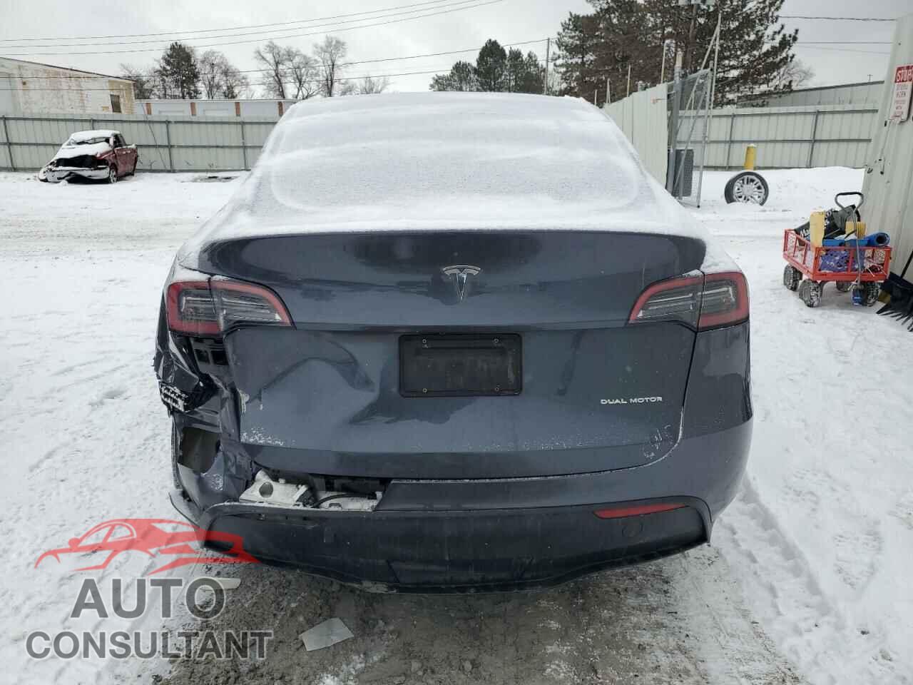 TESLA MODEL Y 2023 - 7SAYGDEE1PF604780