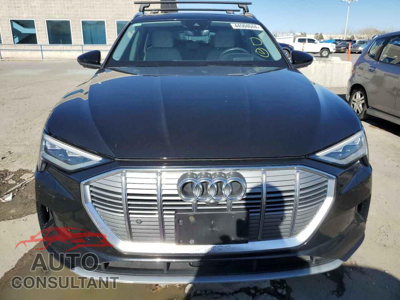AUDI E-TRON 2019 - WA1VAAGE2KB014364