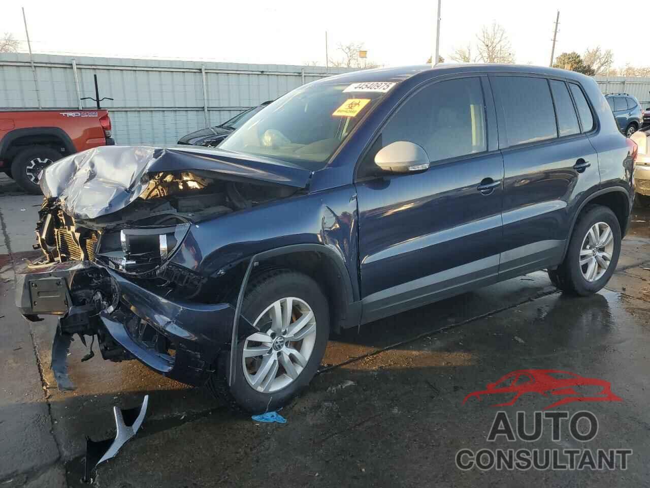 VOLKSWAGEN TIGUAN 2013 - WVGBV7AX8DW507614