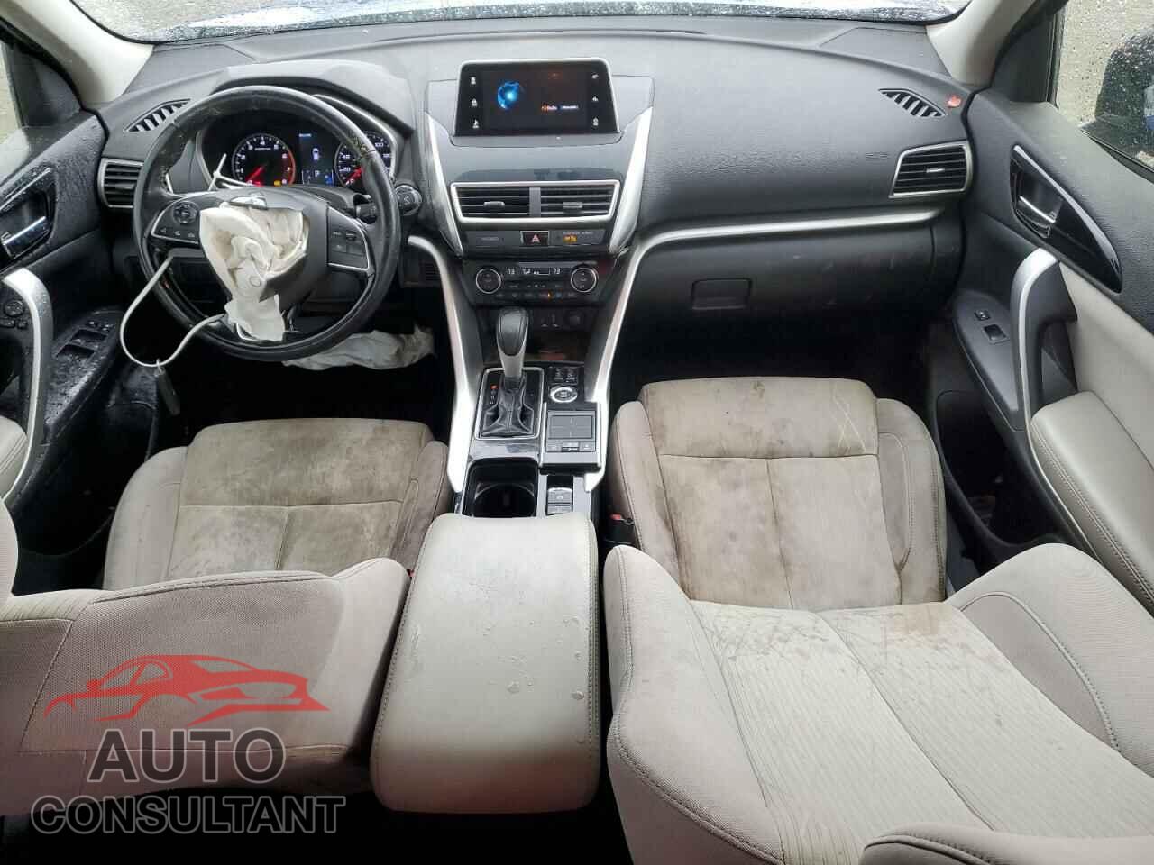 MITSUBISHI ECLIPSE 2018 - JA4AT5AA4JZ041867