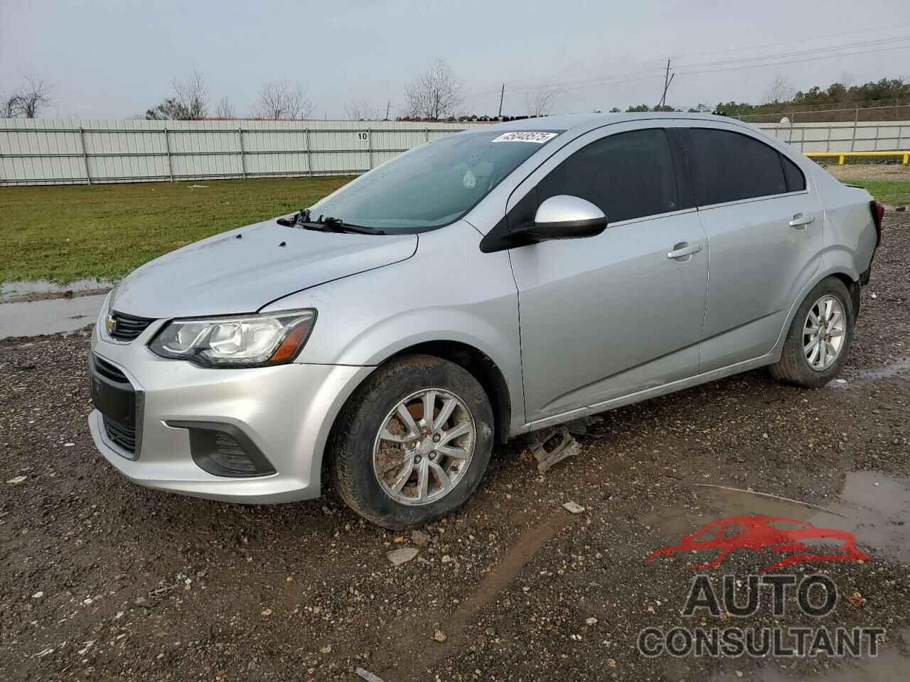 CHEVROLET SONIC 2018 - 1G1JD5SH3J4110584