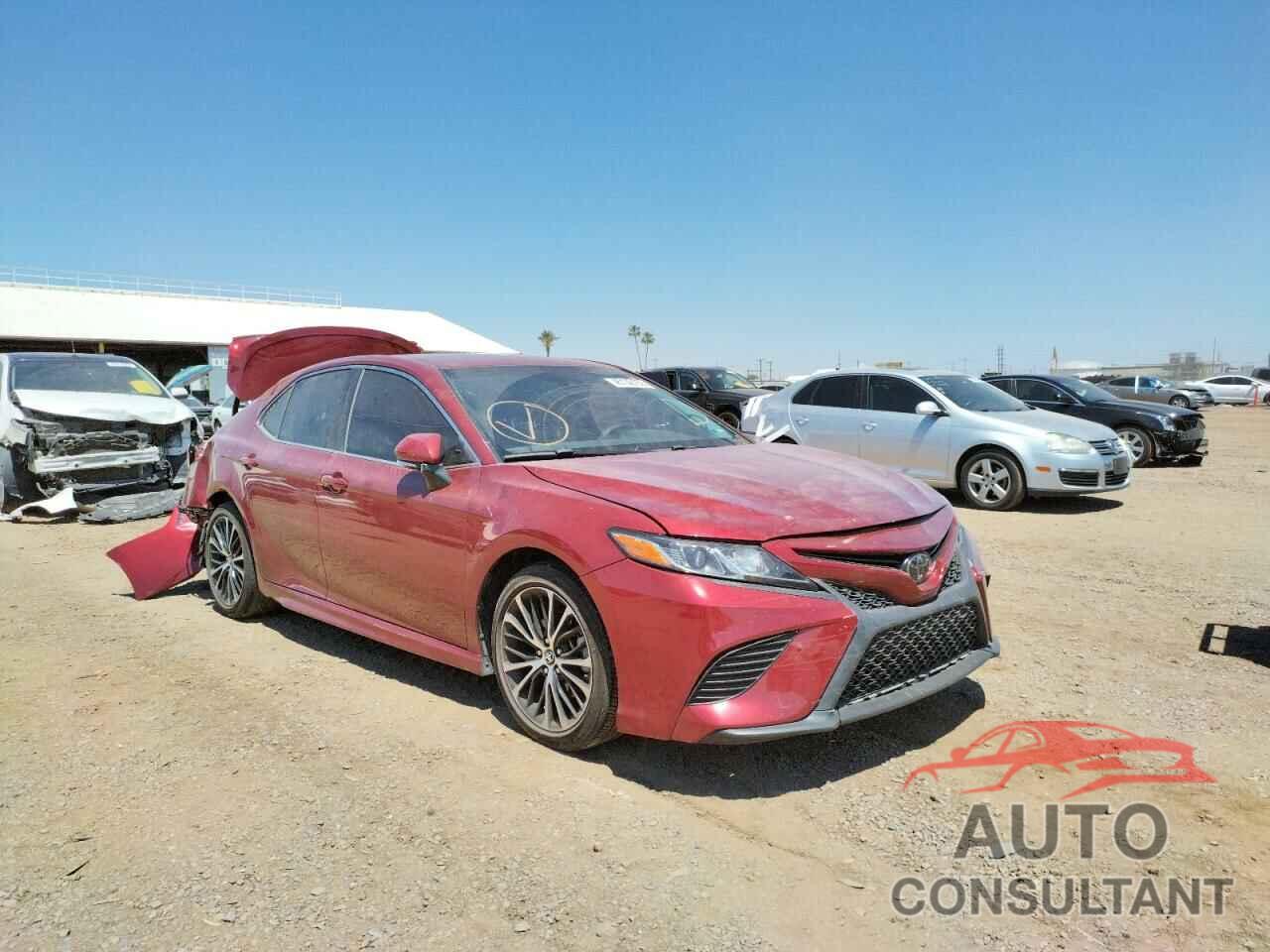 TOYOTA CAMRY 2018 - 4T1B11HK5JU676385