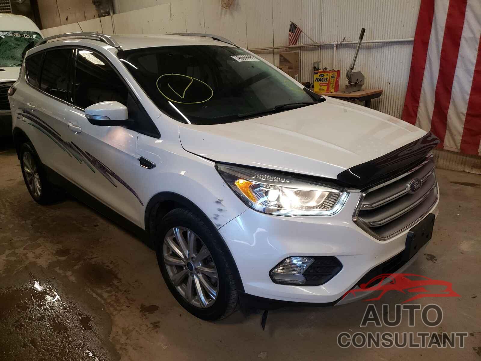 FORD ESCAPE 2017 - 1FMCU9J97HUA95966