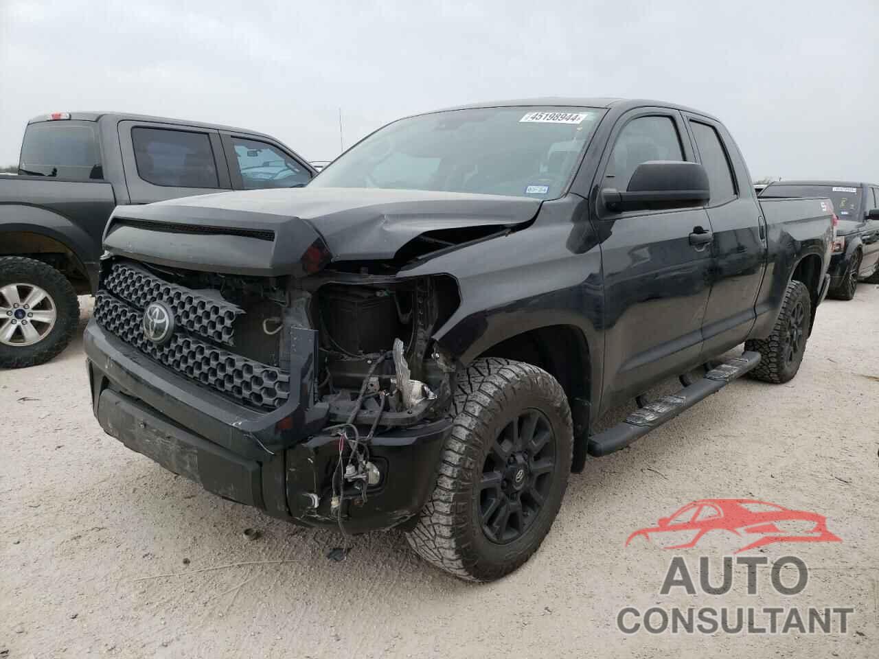 TOYOTA TUNDRA 2021 - 5TFRY5F18MX280082