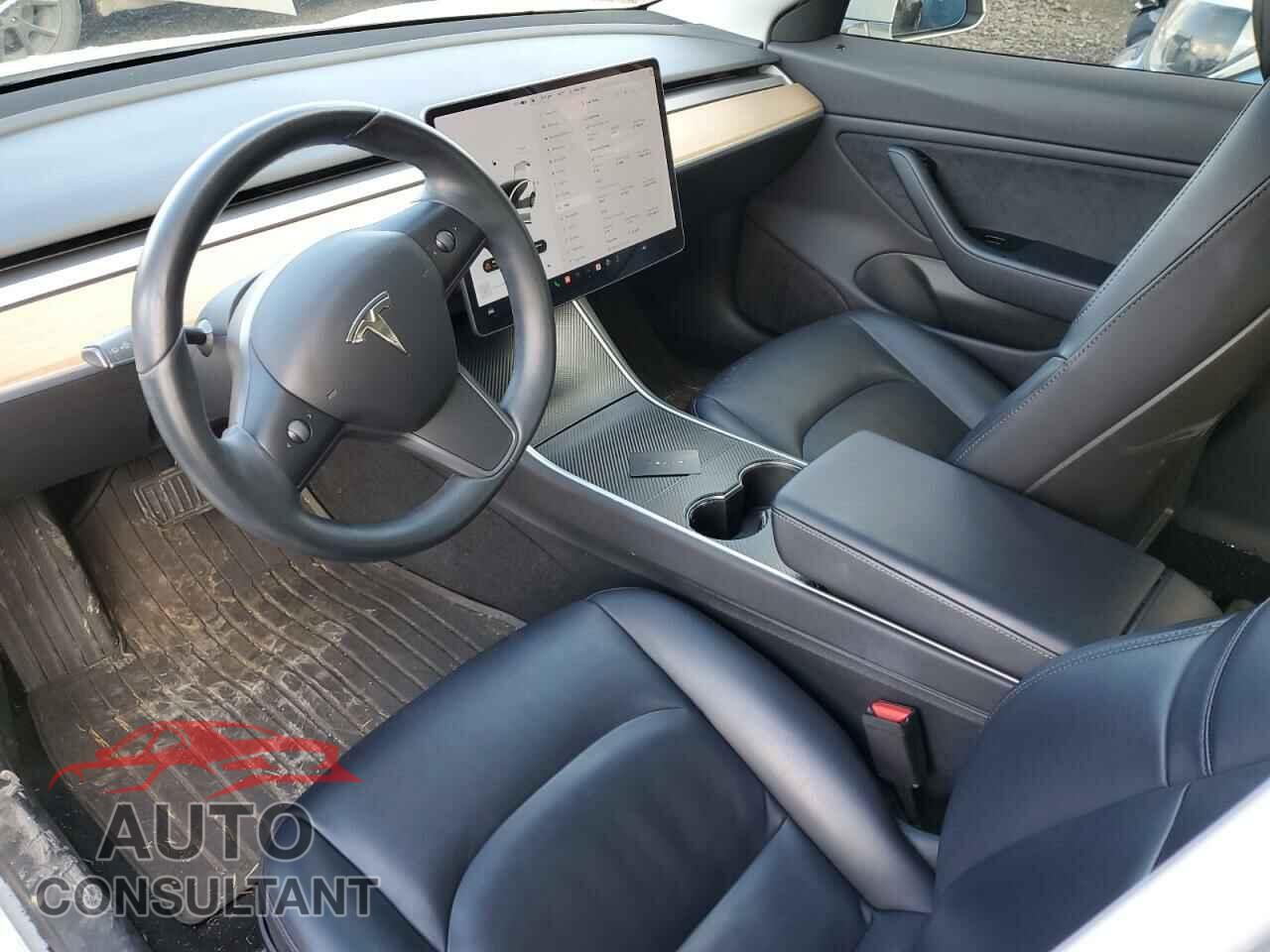 TESLA MODEL 3 2018 - 5YJ3E1EA1JF005720