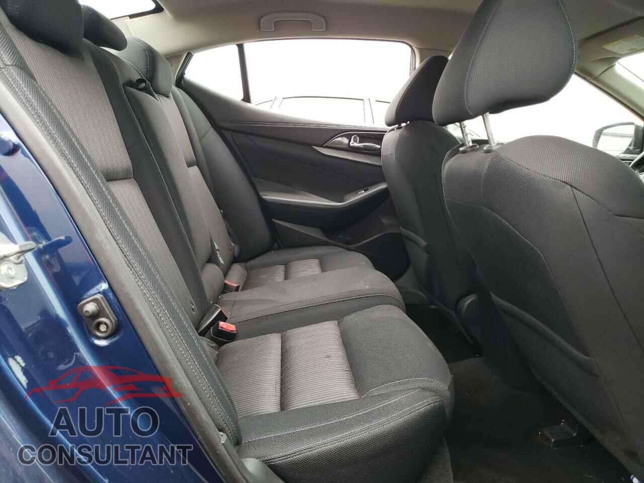 NISSAN MAXIMA 2017 - 1N4AA6AP9HC380357
