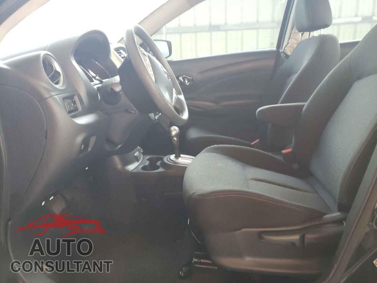 NISSAN VERSA 2019 - 3N1CN7AP3KL806975