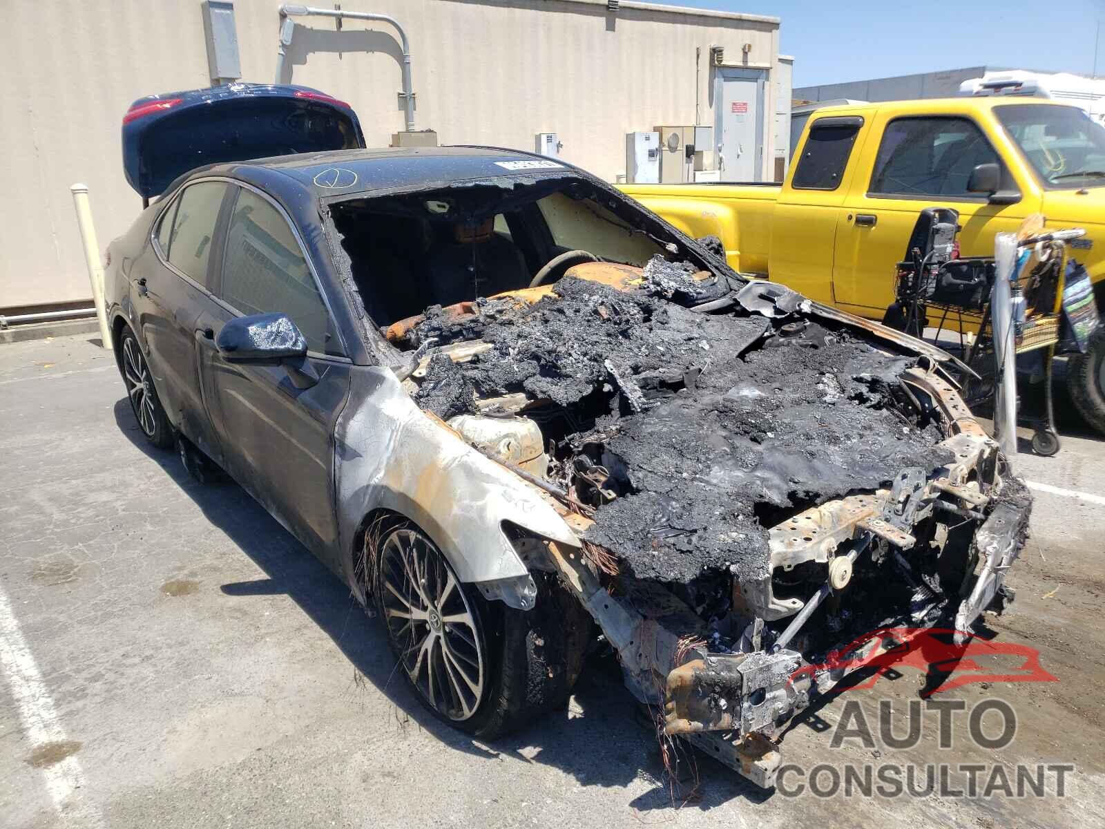 TOYOTA CAMRY 2020 - 4T1G11AKXLU902696