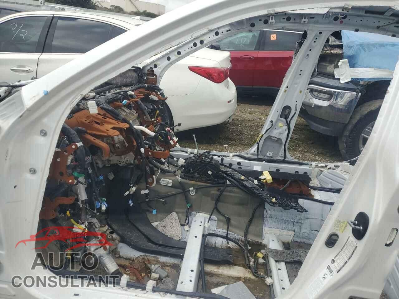 LEXUS IS 2014 - JTHBE1D27E5007855