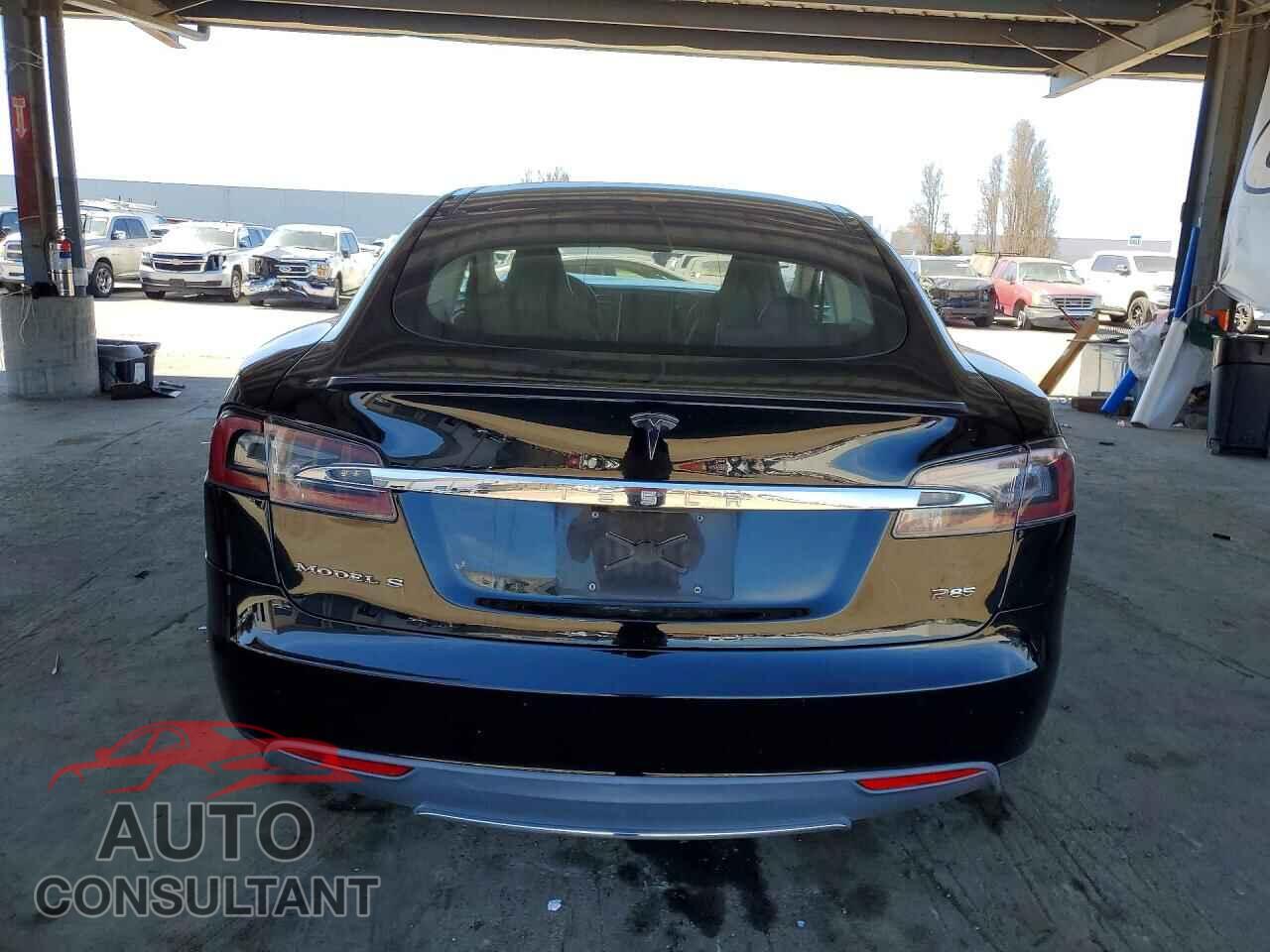 TESLA MODEL S 2013 - 5YJSA1CP8DFP07441