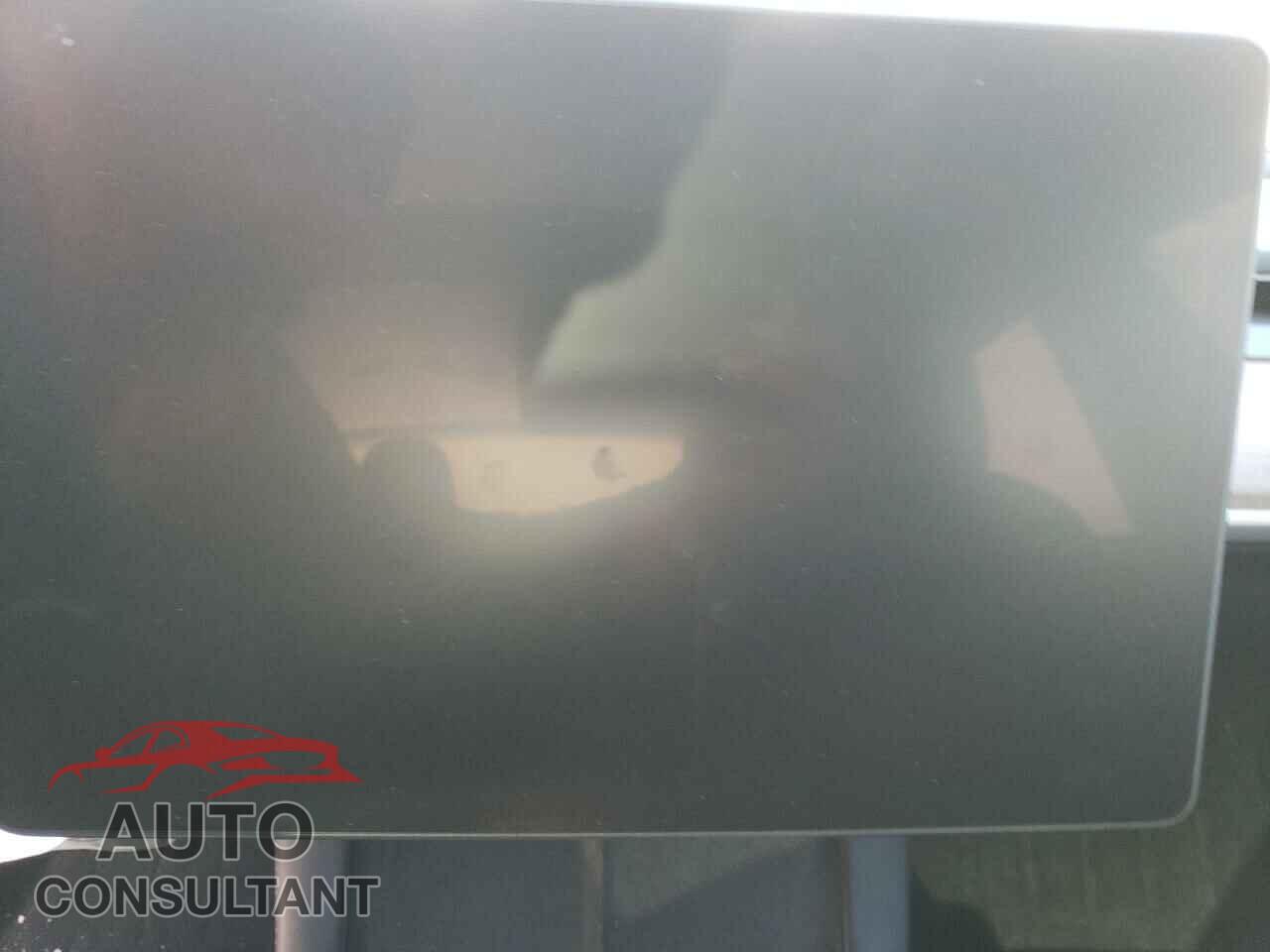 TESLA MODEL 3 2022 - 5YJ3E1EC2NF253739