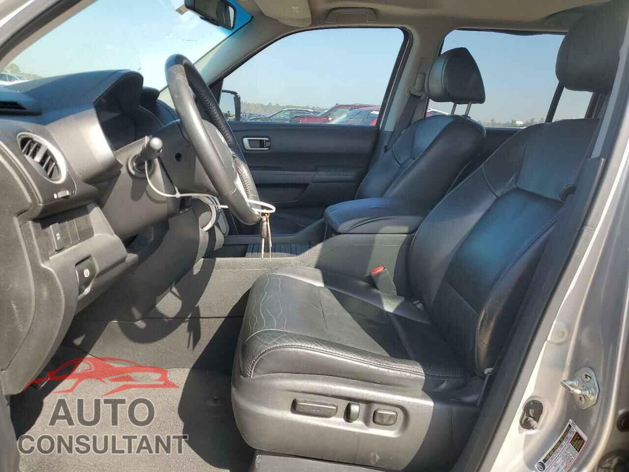HONDA PILOT 2010 - 5FNYF3H55AB011064