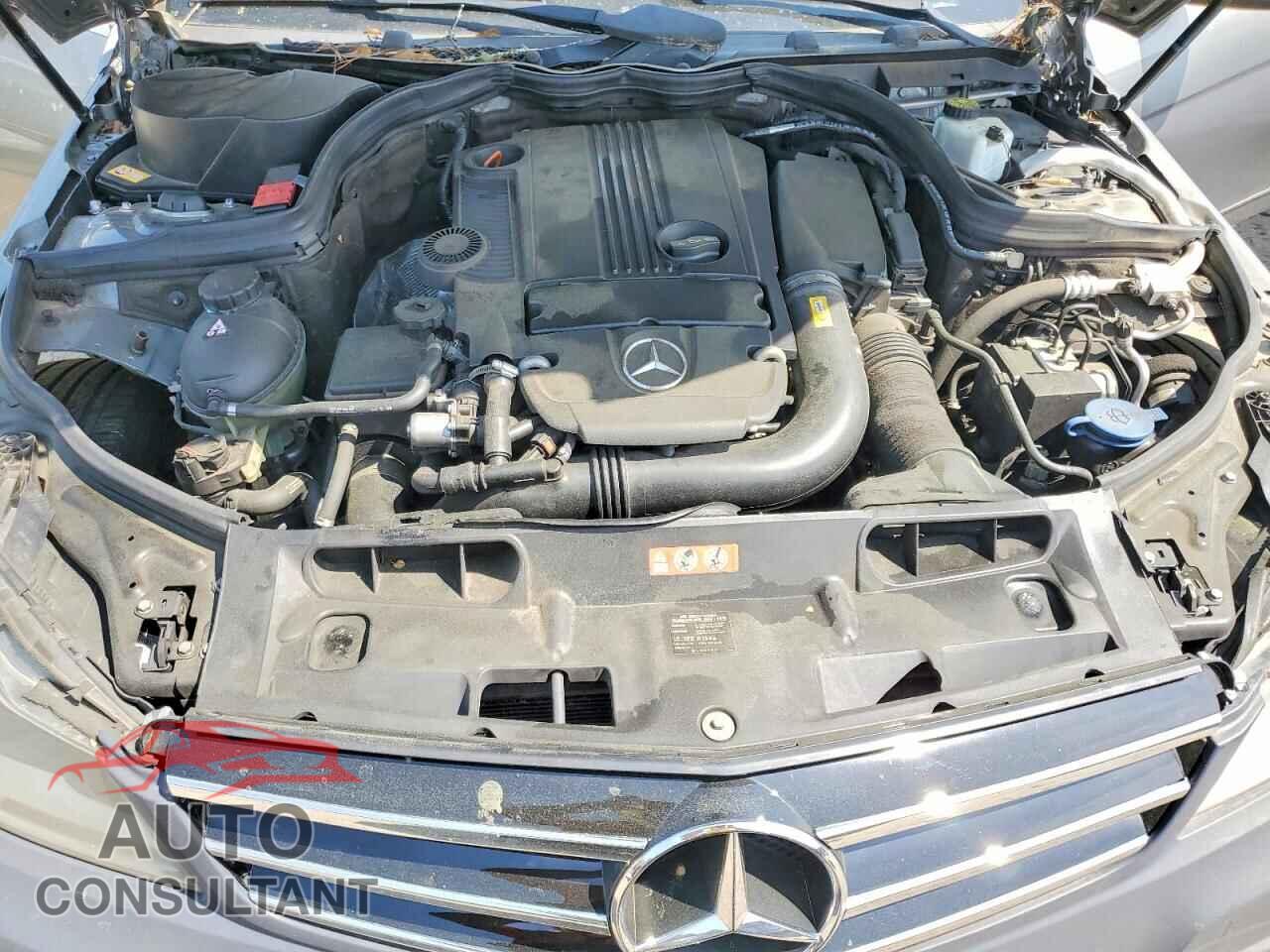 MERCEDES-BENZ C-CLASS 2013 - WDDGF4HB3DA879414