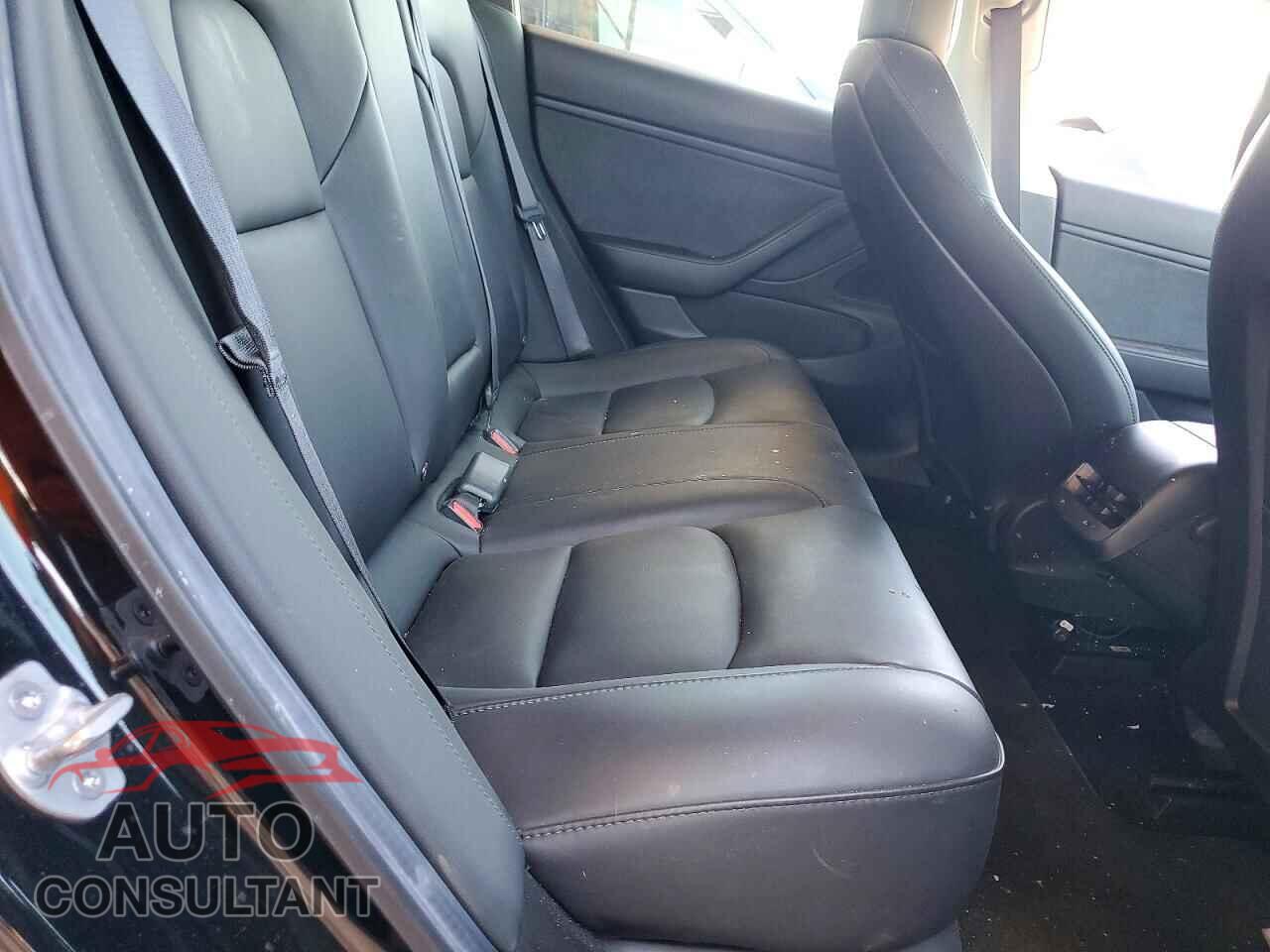 TESLA MODEL 3 2019 - 5YJ3E1EB1KF543134