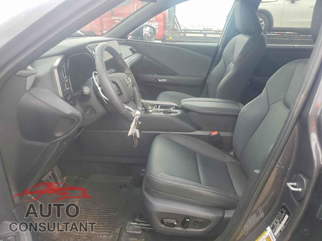 LEXUS UNKNOWN 2025 - 5TDAAAB6XSS042894