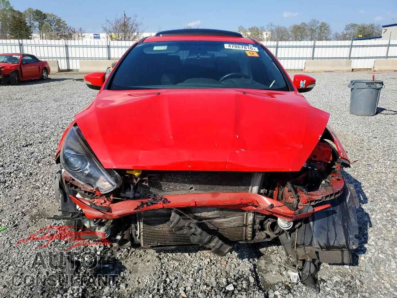 FORD FOCUS 2016 - 1FADP3L90GL355239