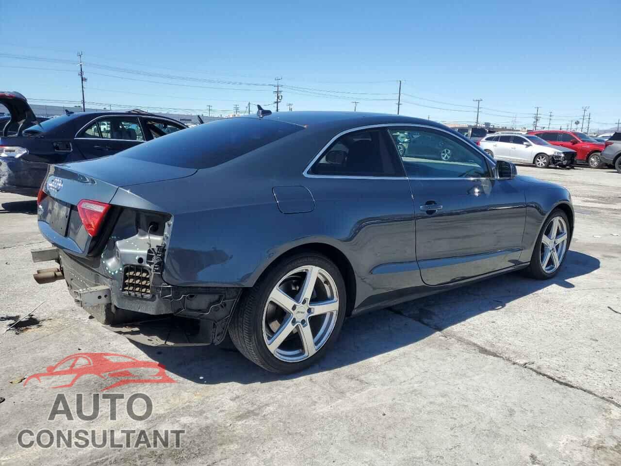 AUDI A5 2010 - WAUCFAFR1AA004820