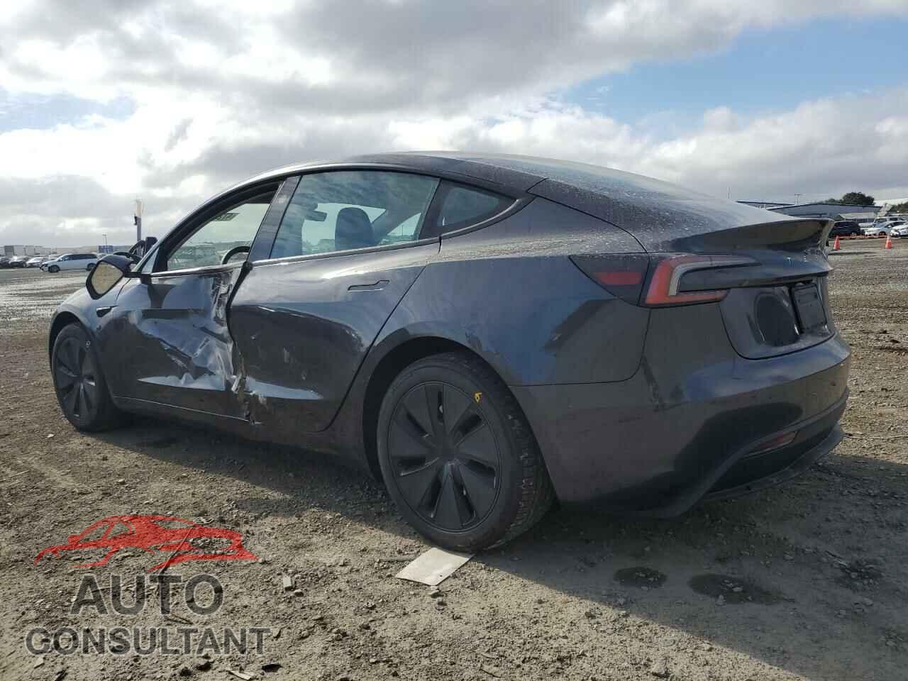 TESLA MODEL 3 2024 - 5YJ3E1EA5RF746514