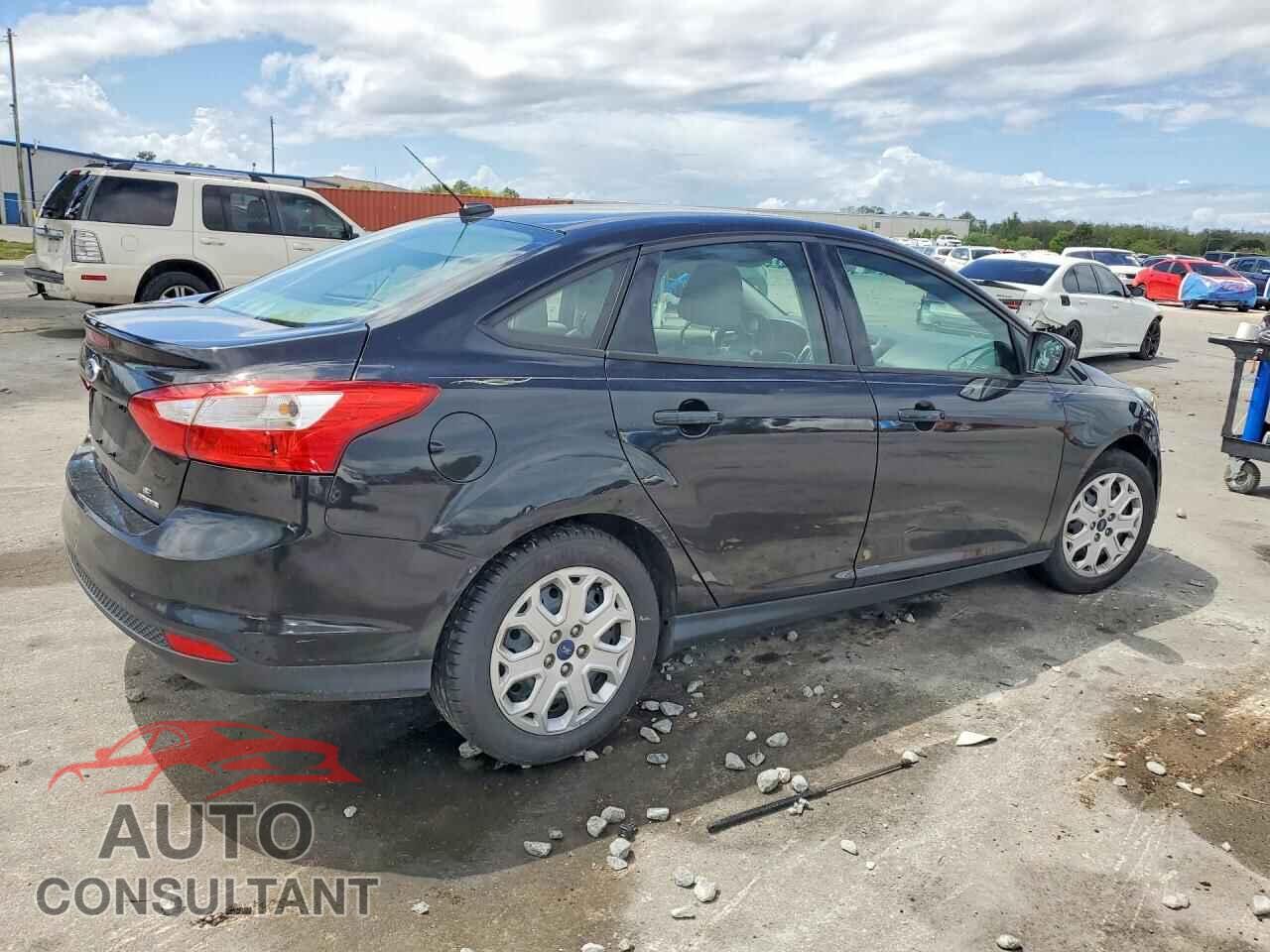 FORD FOCUS 2012 - 1FAHP3F2XCL370101